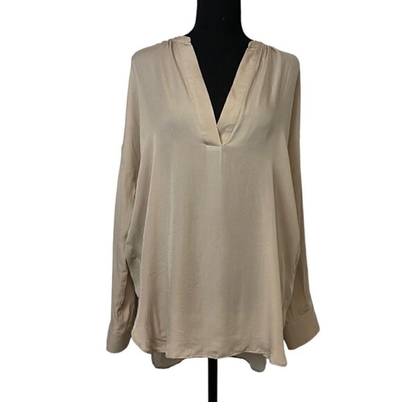 #232 VINCE oversized silk blouse - Picture 2 of 5